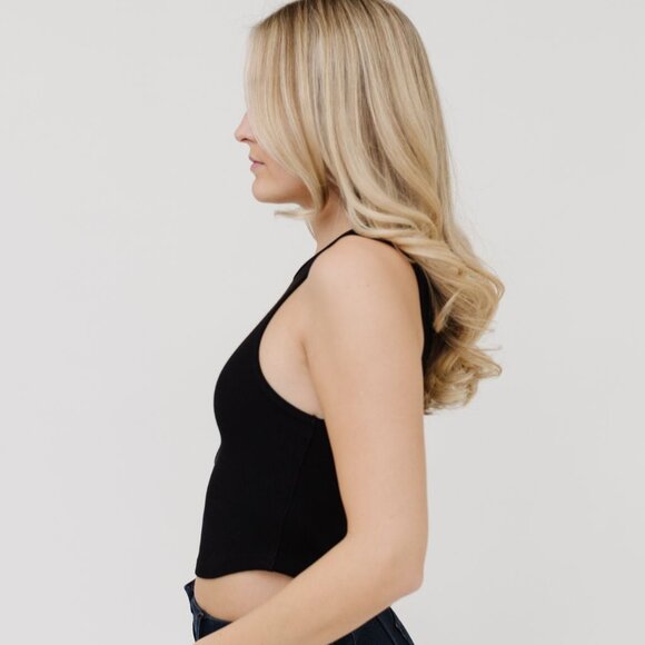 AGOLDE Nova Tank in Black - Picture 2 of 5